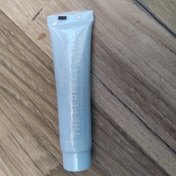 Glow on 5th Beauty - Picture 2 of 5